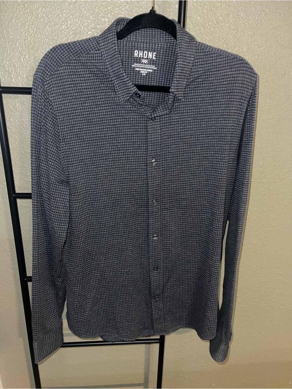 RHONE/Revolve Slim-Fit Long Sleeve Button-Down Shirt in Charcoal Gray